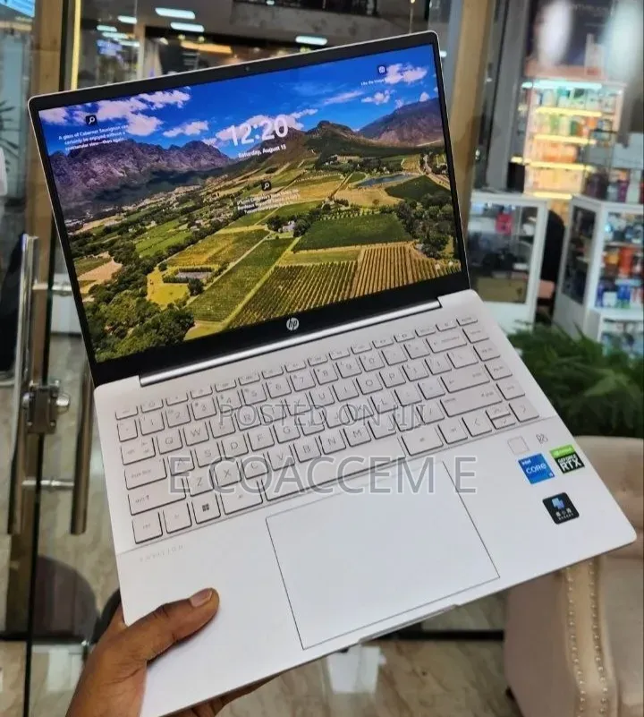 New Laptop HP 16GB Intel Core i5 SSD 512GB