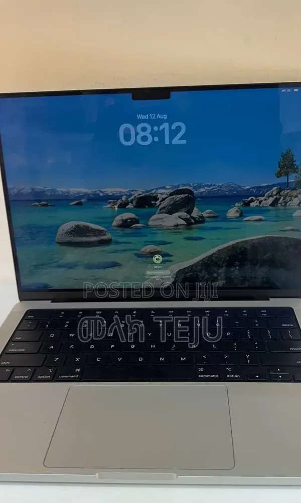 New Laptop Apple MacBook Pro 2023 M3 8GB Apple M3 SSD 512GB