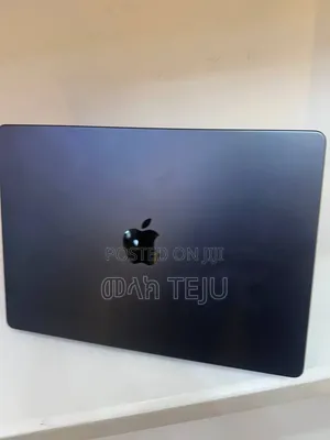 New Laptop Apple MacBook Pro 2025 M5 16GB Apple M5 SSD 512GB