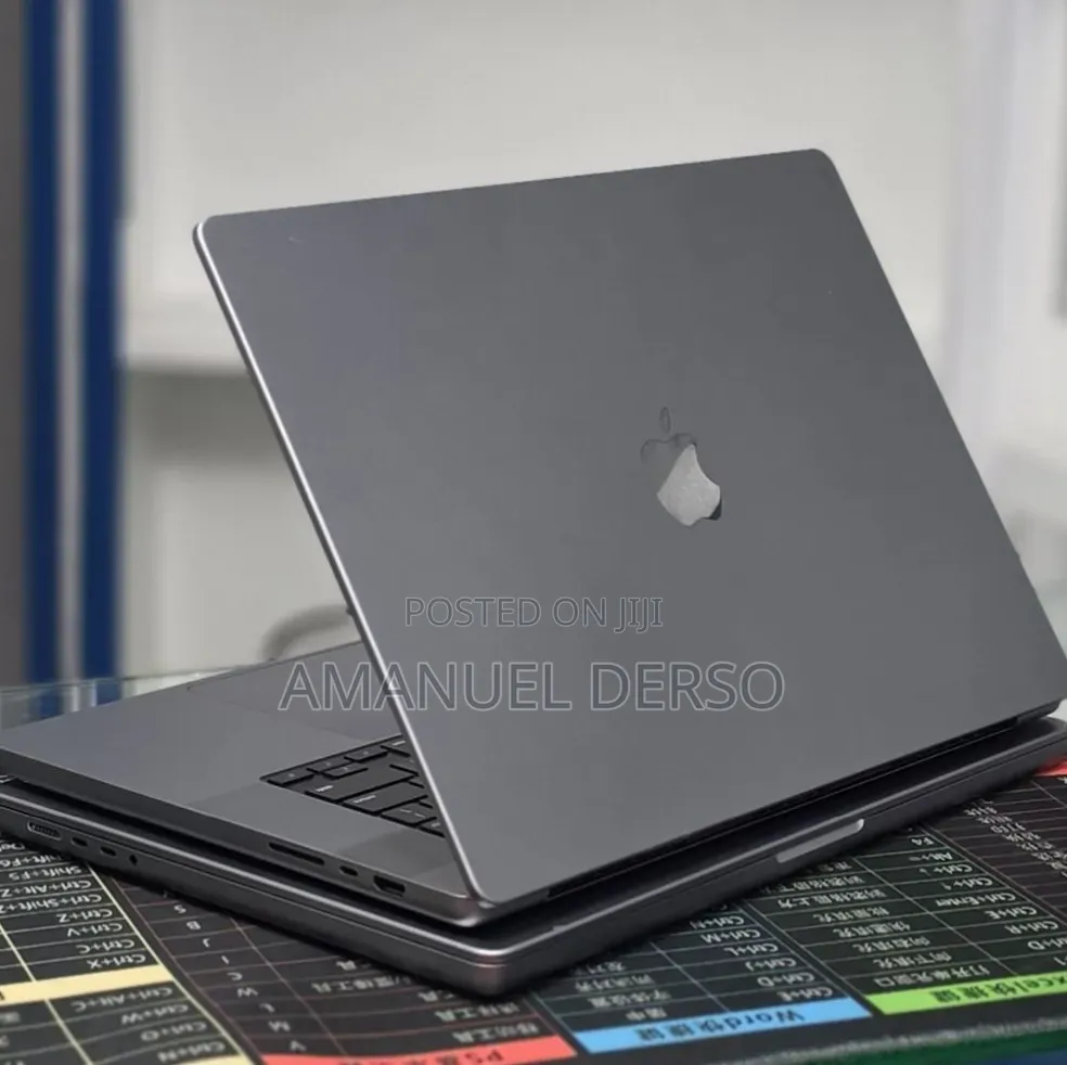 New Laptop Apple MacBook Air 2020 M1 32GB Apple M1 Pro SSD 1T