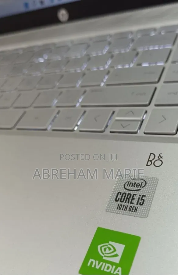 New Laptop HP Pavilion 15 8GB Intel Core i5 SSD 512GB