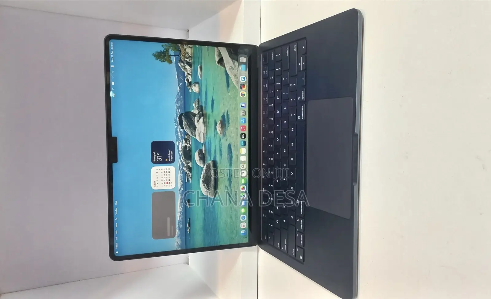 New Laptop Apple MacBook Air 2022 M2 8GB Apple M2 SSD 256GB
