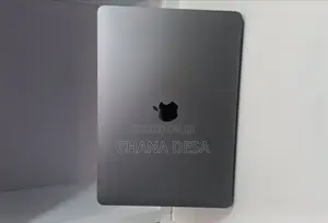 New Laptop Apple MacBook Pro 2020 M1 8GB Apple M1 Pro SSD 256GB