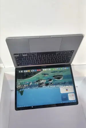 New Laptop Apple MacBook Pro 2020 M1 8GB Apple M1 Pro SSD 256GB