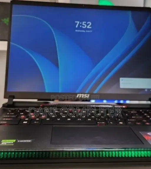 New Laptop MSI Raider GE68HX 13VI-202US 16GB Intel Core i9 SSD 1T