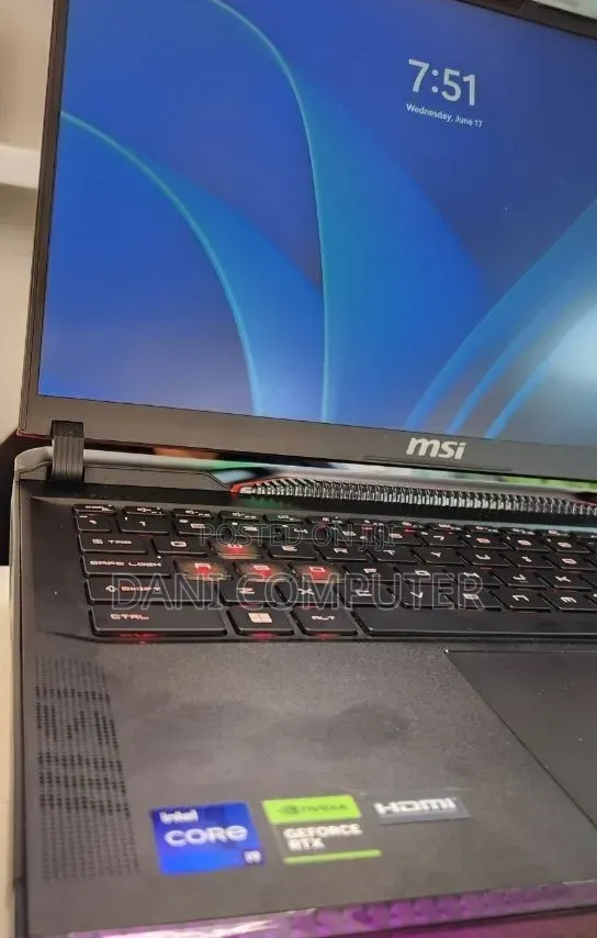 New Laptop MSI Raider GE68HX 13VI-202US 16GB Intel Core i9 SSD 1T