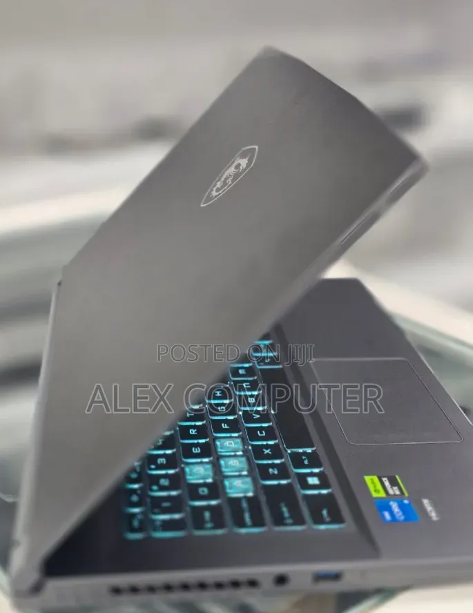 New Laptop MSI 16GB Intel Core i5 SSD 1T