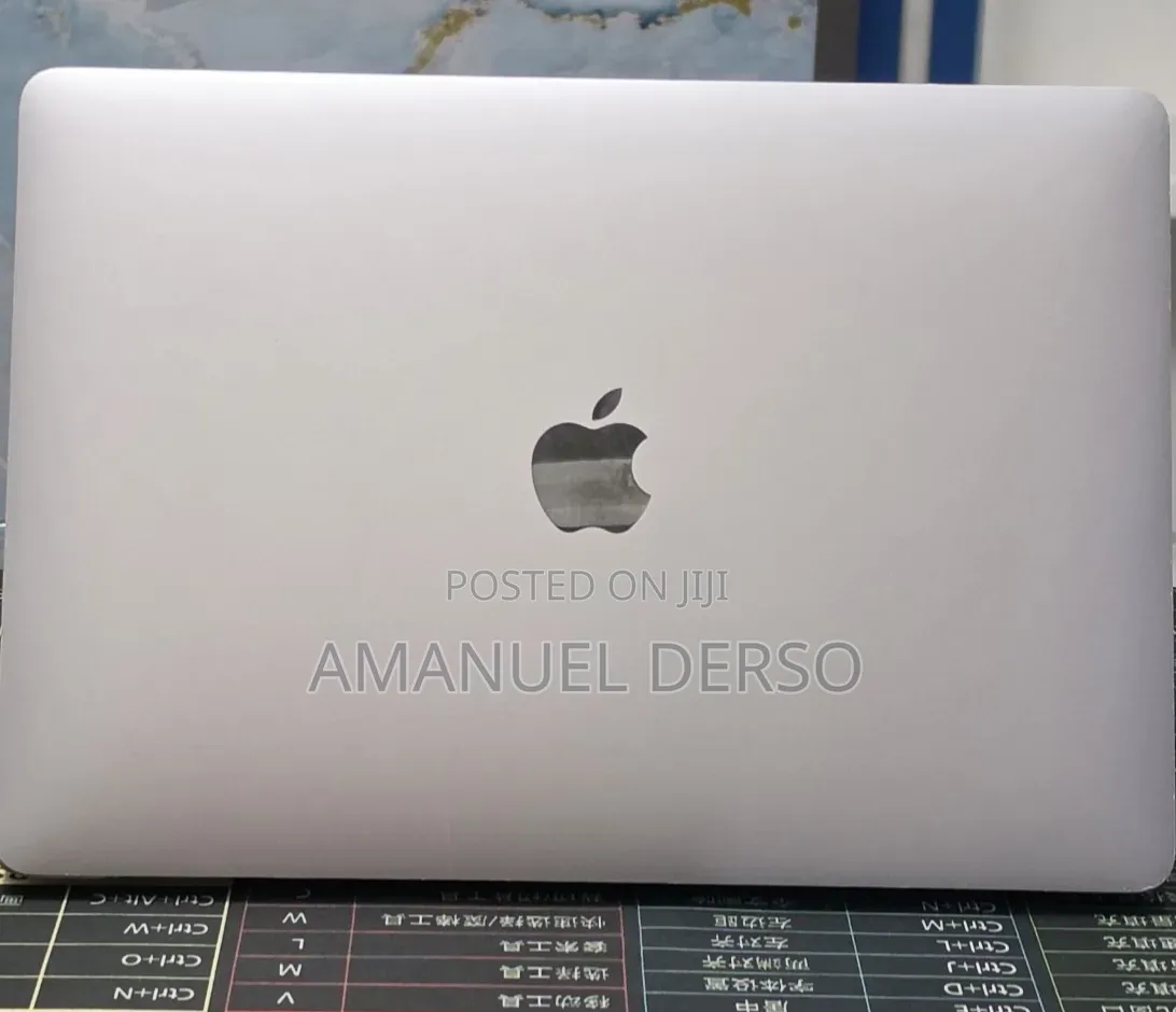 New Laptop Apple MacBook Air 2023 M2 8GB Apple M2 Ultra SSD 256GB