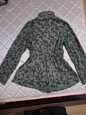 ባጣዳፊ የሚሸጥ! አዲስ Unisex የሬንጀር ጃኬት (ከጀርመን የመጣ)