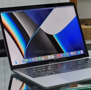 New Laptop Apple MacBook Pro 2019 16GB Intel Core i7 SSD 512GB
