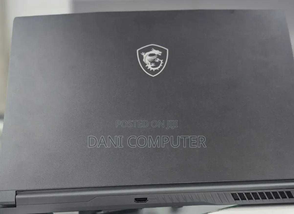 New Laptop MSI GF65 Thin 10UE 16GB Intel Core i5 SSD 1T