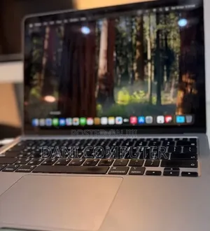 New Laptop Apple MacBook Air 2020 M1 8GB Apple M1 SSD 256GB