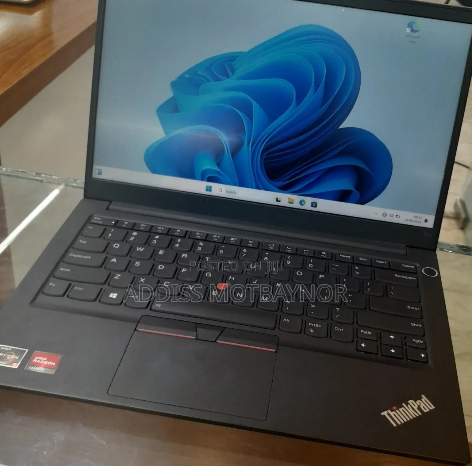 New Laptop Lenovo ThinkPad Yoga 8GB AMD Ryzen 5 SSD 512GB