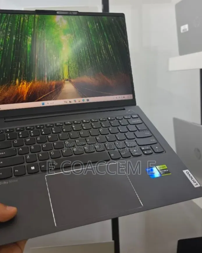 New Laptop Lenovo 16GB Intel Core i7 SSD 512GB