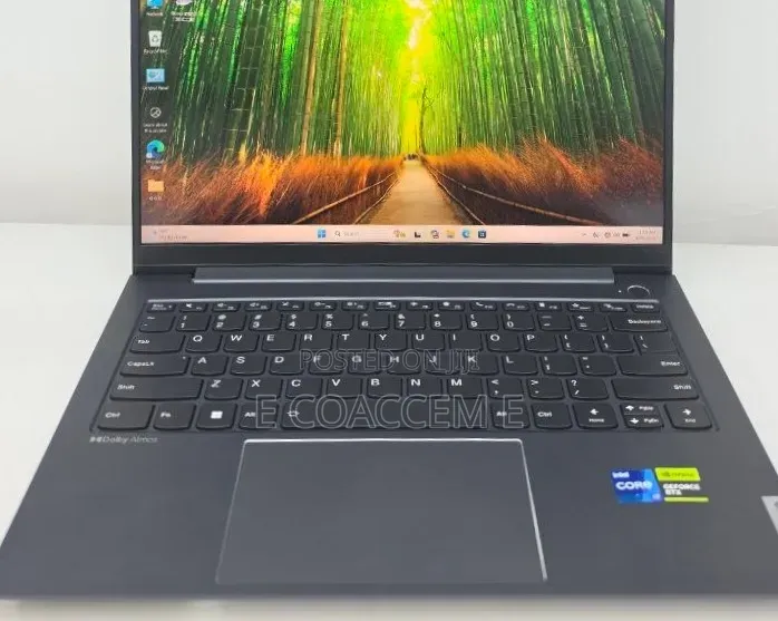 New Laptop Lenovo 16GB Intel Core i7 SSD 512GB