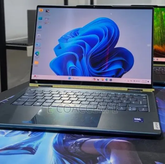 New Laptop Lenovo 16GB Intel Core Ultra 7 SSD 512GB