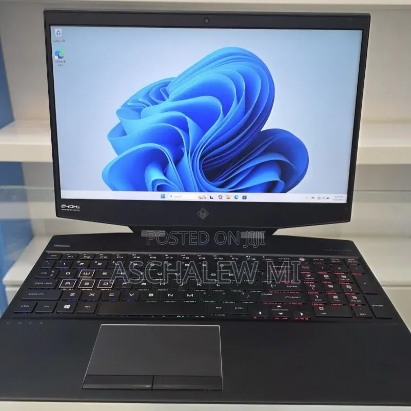 New Laptop HP Omen 15 16GB Intel Core i7 SSD 1T