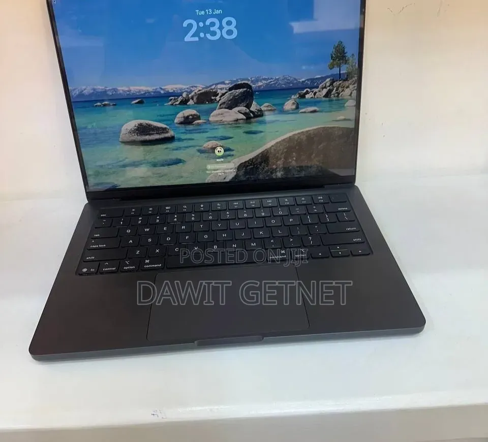 New Laptop Apple MacBook Pro 2024 M4 16GB Apple M4 SSD 512GB