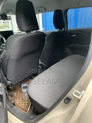 Suzuki Swift 2024 Beige