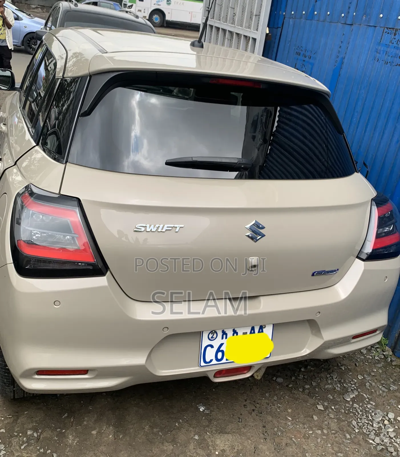 Suzuki Swift 2024 Beige