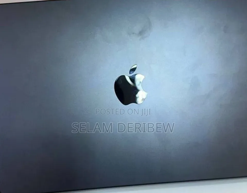 New Laptop Apple MacBook Pro 2024 M4 16GB Apple M4 Pro SSD 512GB