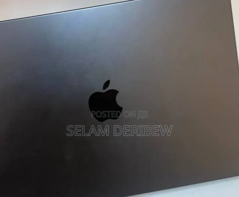New Laptop Apple MacBook Pro 2024 M4 16GB Apple M4 Pro SSD 512GB