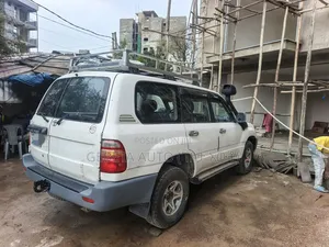 Toyota Land Cruiser 2003