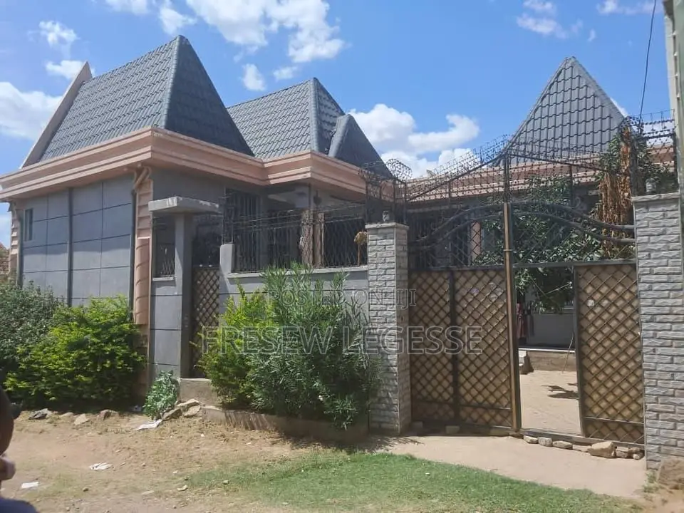 2bdrm House in Oromia, Adama for sale