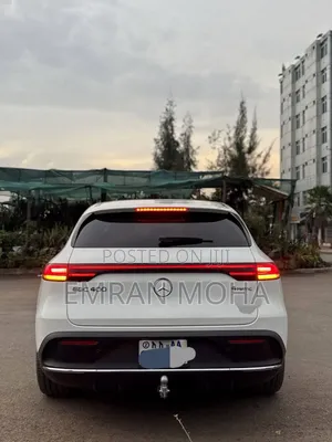 Mercedes-Benz EQC EQC400 4MATIC 2022 White