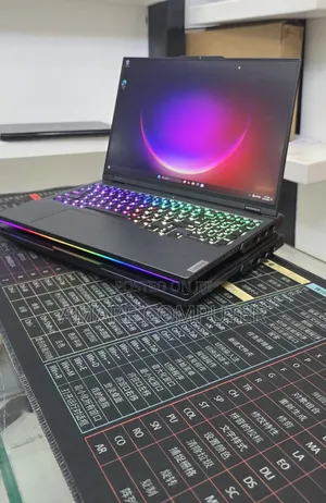 New Laptop Lenovo Legion Pro 7 48GB Intel Core i9 SSD 1T