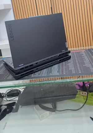 New Laptop Lenovo Legion Pro 7 48GB Intel Core i9 SSD 1T