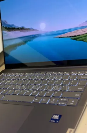 New Laptop Lenovo 32GB Intel Core Ultra 7 SSD 512GB