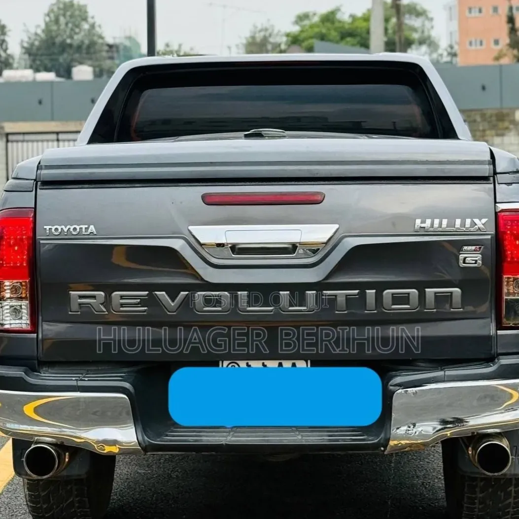 Toyota Hilux 2019 Black