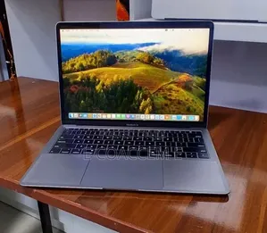 New Laptop Apple MacBook 8GB Intel Core i5 SSD 128GB