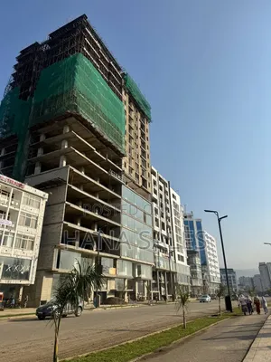 ሱቆችን እየሸጥን እንገኛለን