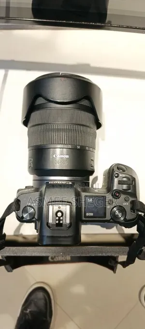 Canon R Camera 24-105 Lenes