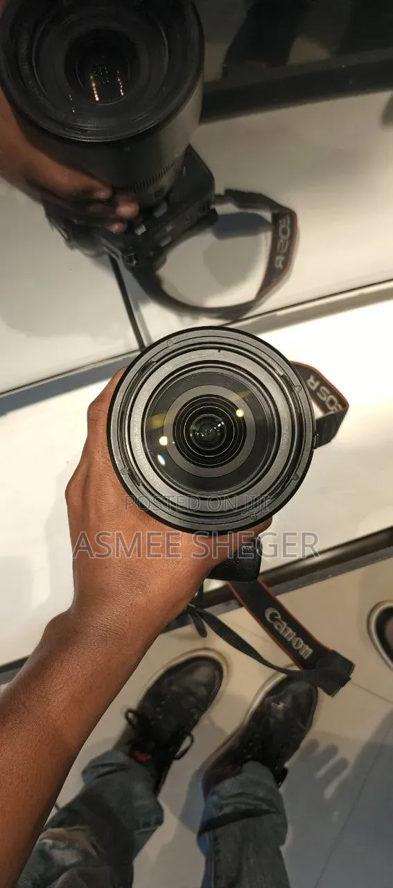 Canon R Camera 24-105 Lenes