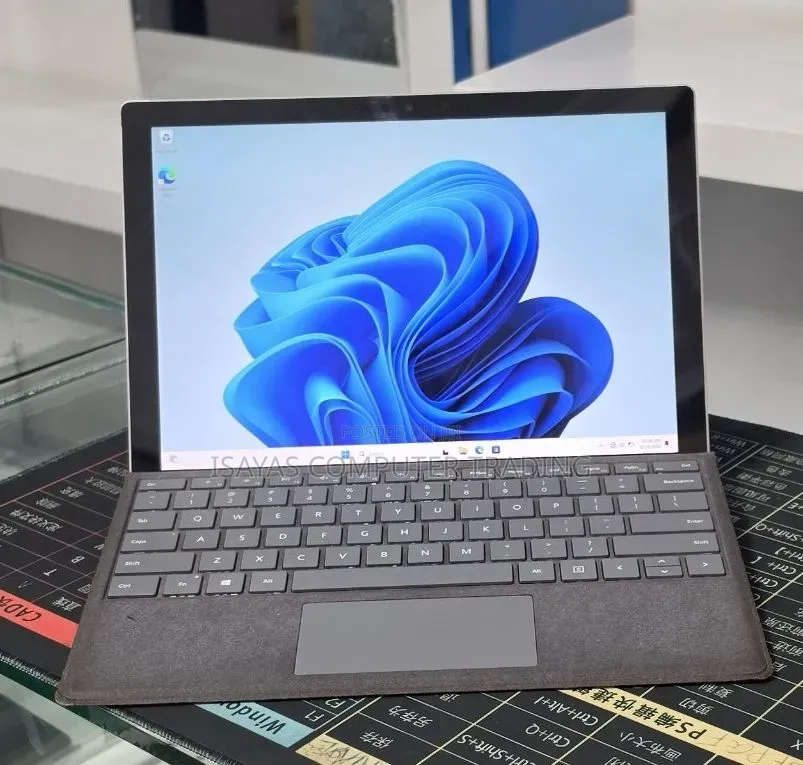 New Laptop Microsoft Surface Pro 7 32GB Intel Core i7 SSD 1T