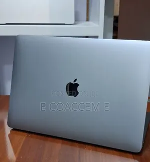 New Laptop Apple MacBook 8GB Intel Core i5 SSD 512GB