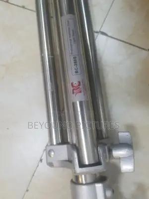 Stand Silver