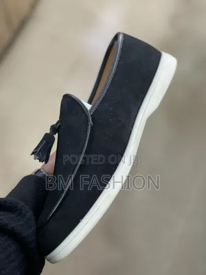 Bold Black Sleep-on Loafers
