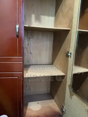 ቁምሳጥን 3 ተከፋች/Shelf