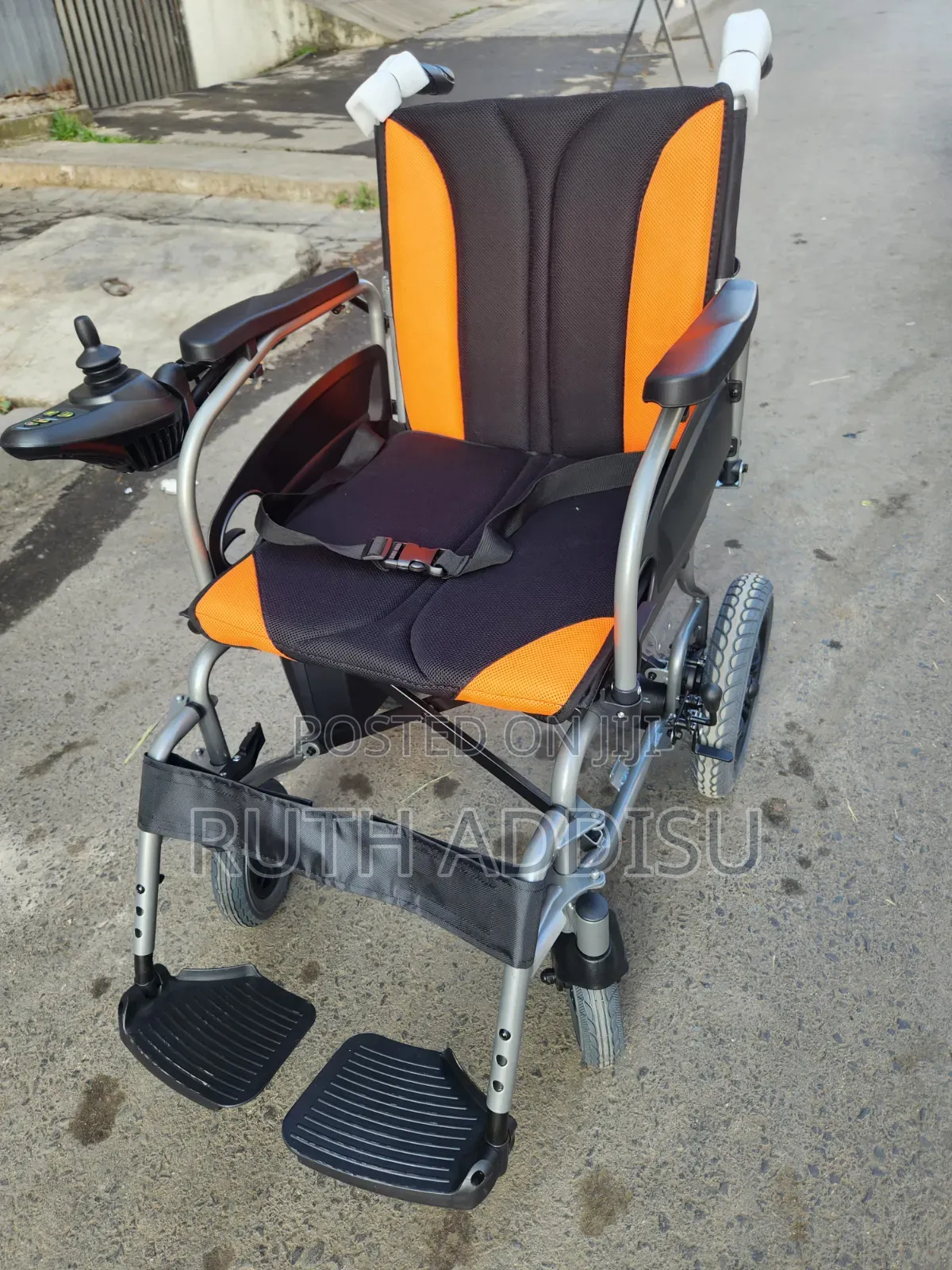 Electrical Wheelchair達成wheelchair Electrical轟炸Electrical Wheelchair