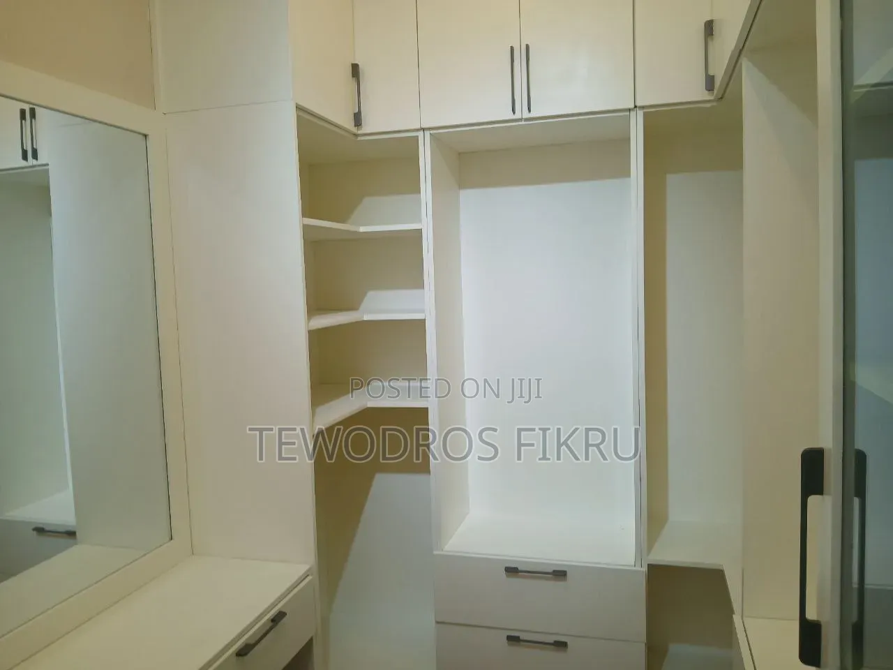 Furnished 3bdrm Apartment in Yeka for sale