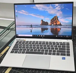 New Laptop HP EliteBook 830 G8 16GB Intel Core i5 SSD 512GB