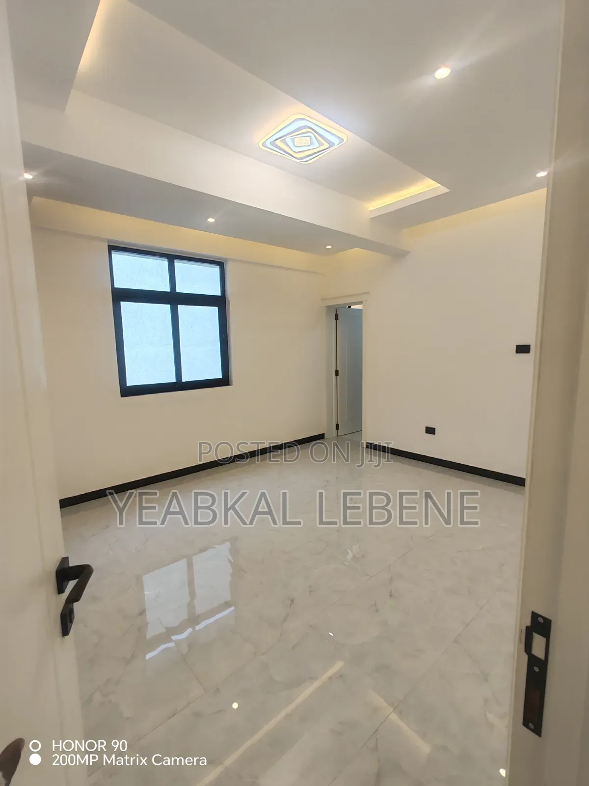 Furnished 9bdrm House in Bole for sale