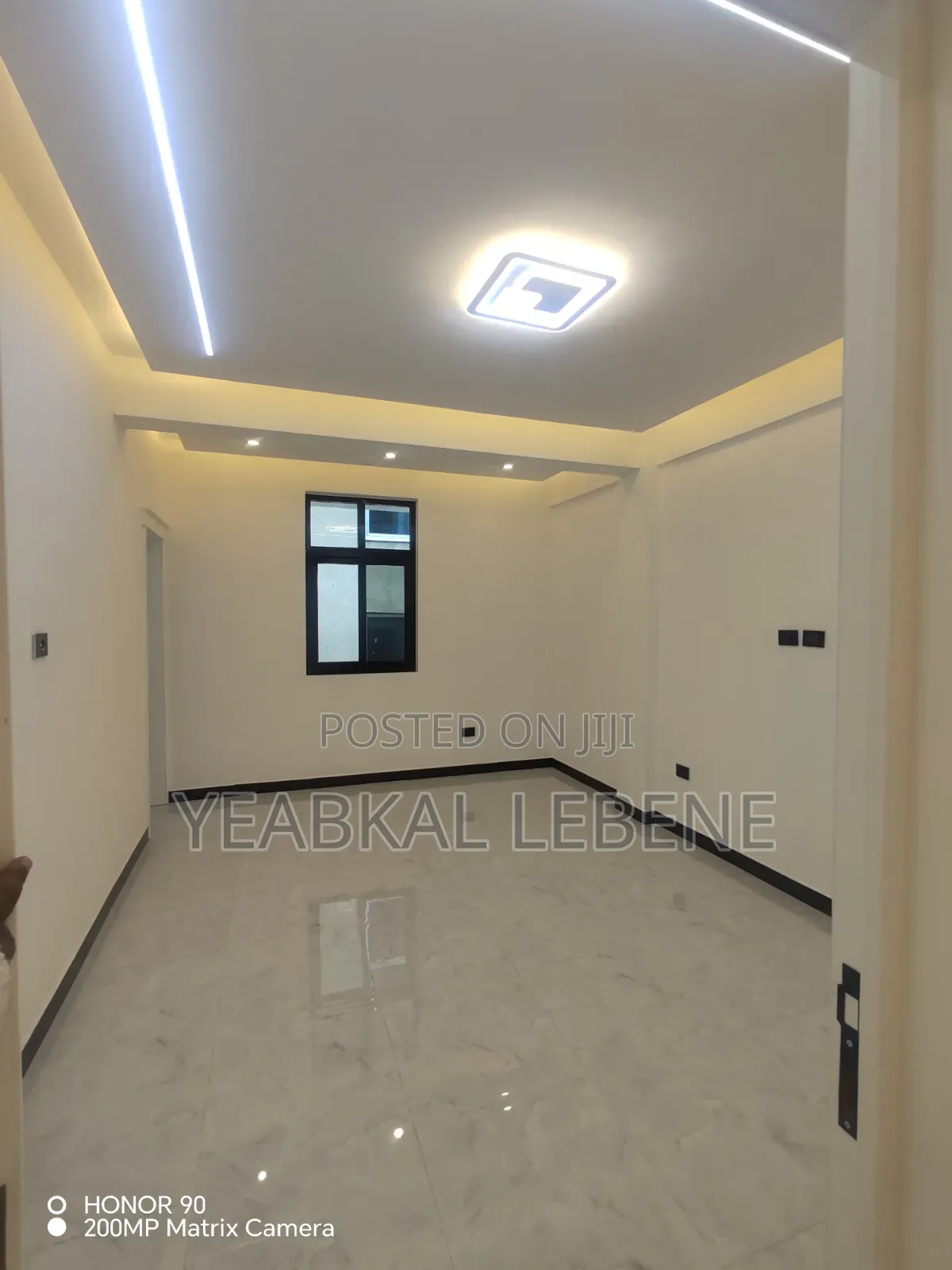 Furnished 9bdrm House in Bole for sale