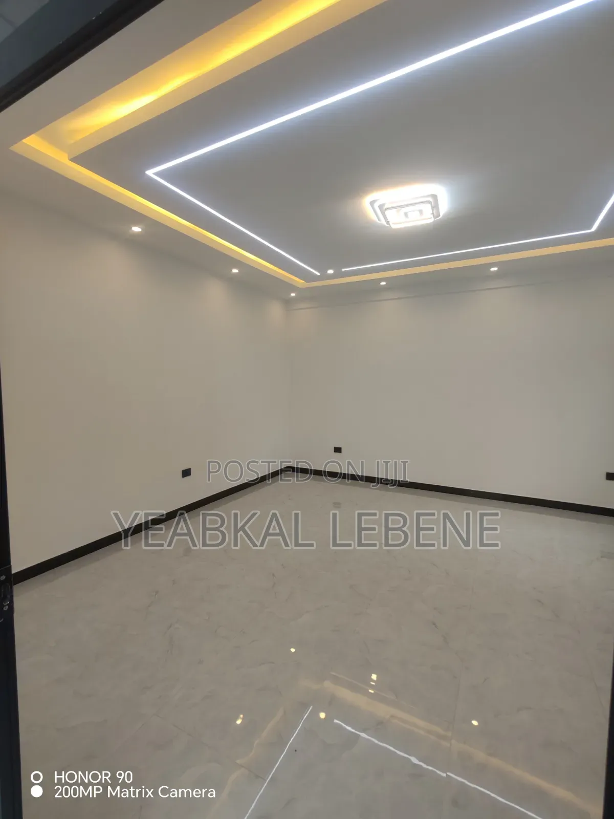 Furnished 9bdrm House in Bole for sale