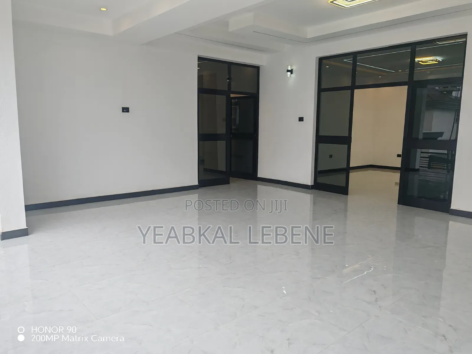Furnished 9bdrm House in Bole for sale
