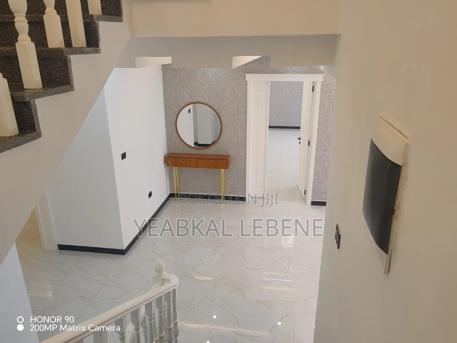 Furnished 9bdrm House in Bole for sale